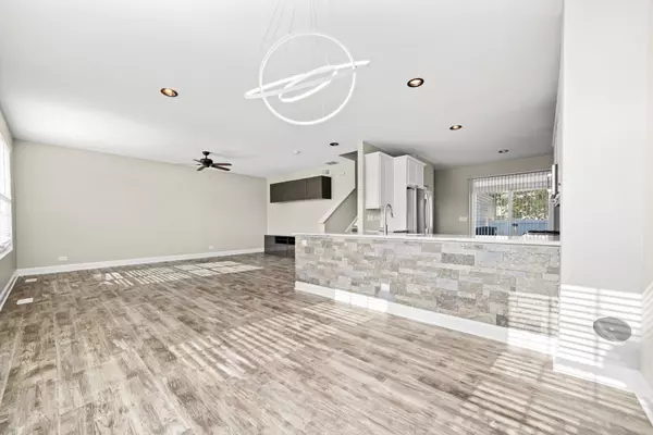 Grayslake, IL 60030,533 Cannon Ball DR