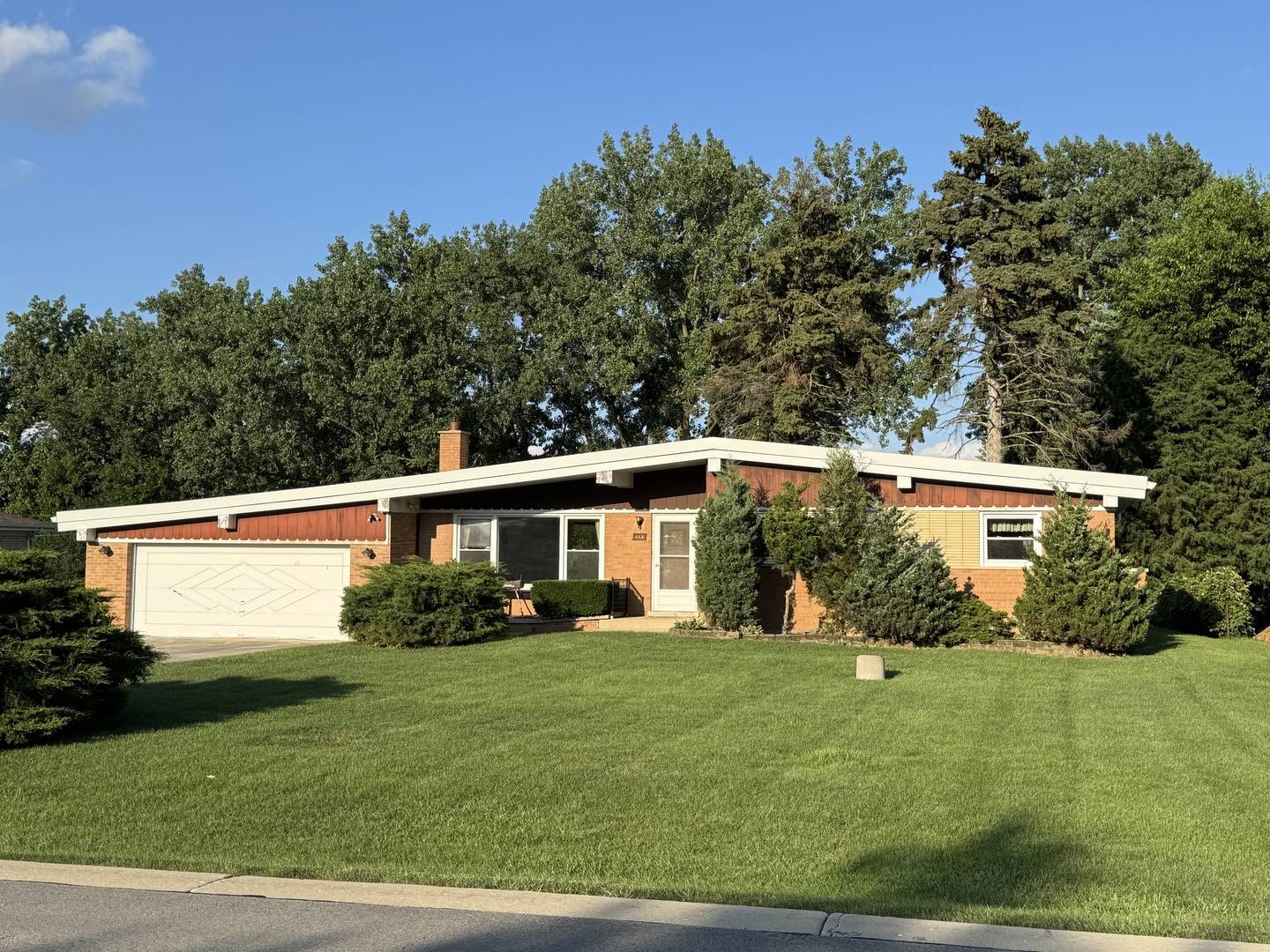 1S513 Chase AVE, Lombard, IL 60148