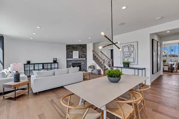 Lisle, IL 60532,6226 Lafond CIR