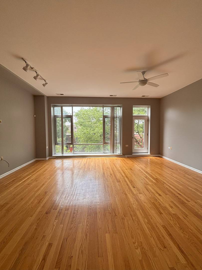 Chicago, IL 60653,1038 E 47th ST #3W