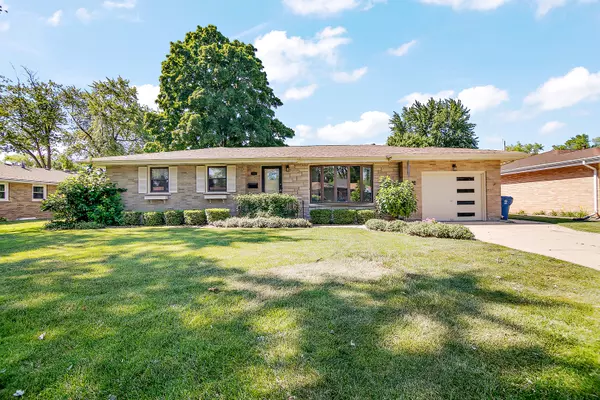 731 Bishop CT, Bradley, IL 60915