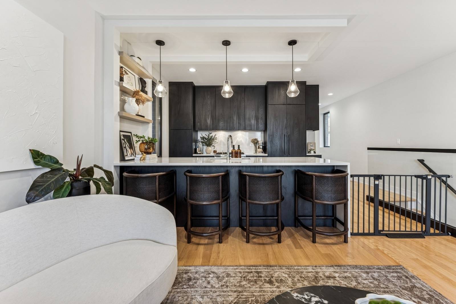 Chicago, IL 60642,1423 W Huron ST #1