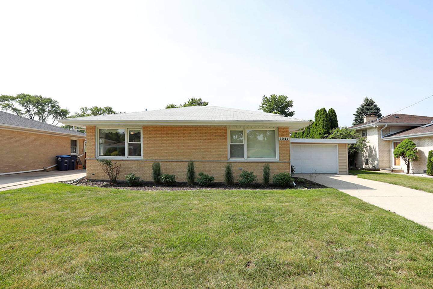 Des Plaines, IL 60016,1041 Irwin AVE