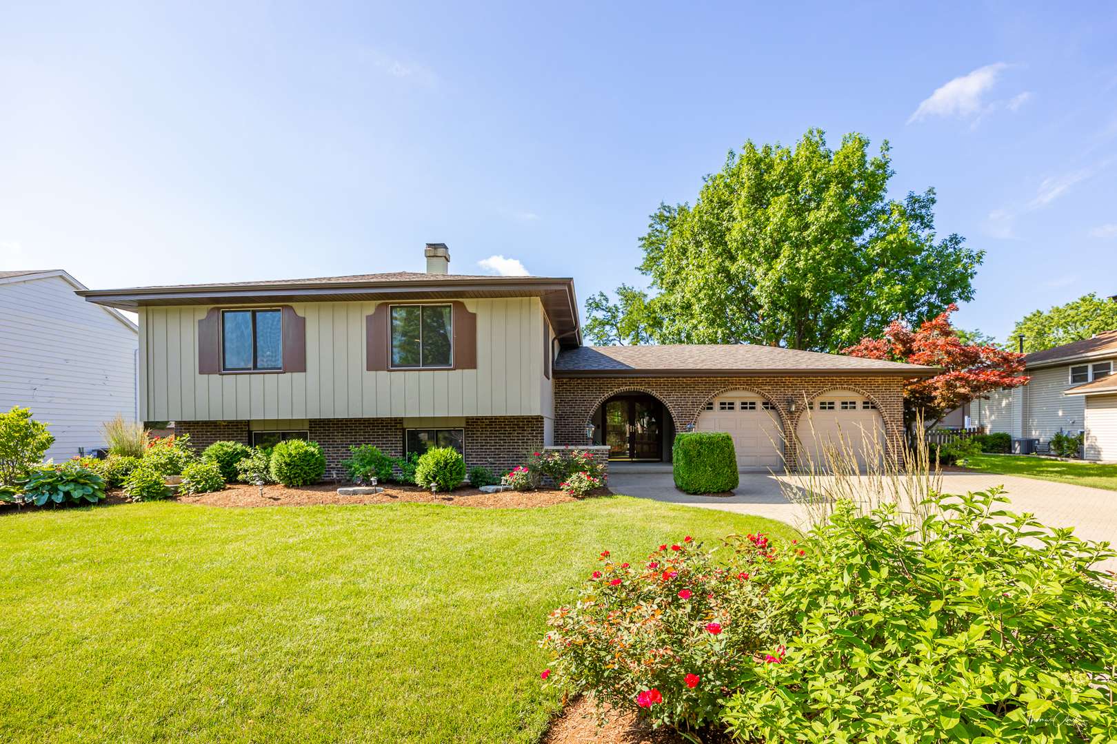 1809 71st ST, Darien, IL 60561
