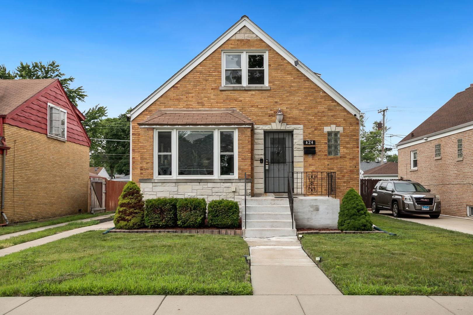 424 46th AVE, Bellwood, IL 60104
