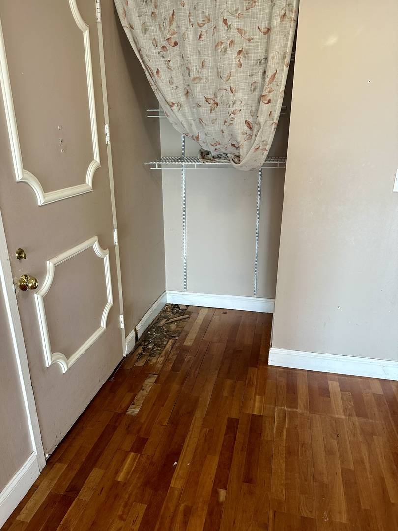 Chicago, IL 60645,7033 N Kedzie AVE #701
