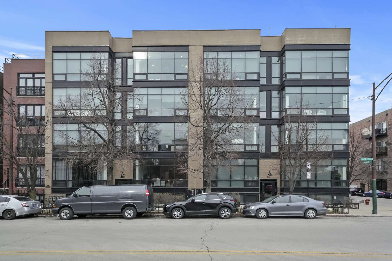 650 N Green ST #3, Chicago, IL 60642