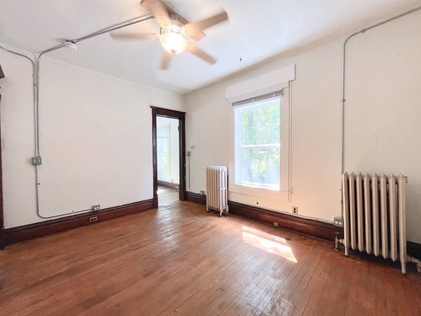 Woodstock, IL 60098,216 E South ST #1