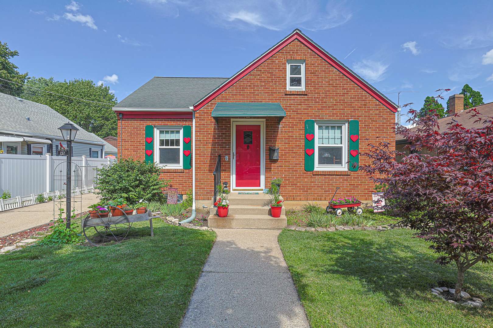 157 S Du Bois AVE, Elgin, IL 60123