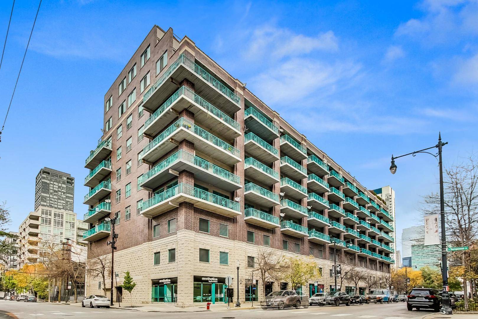 Chicago, IL 60607,920 W Madison ST #F8