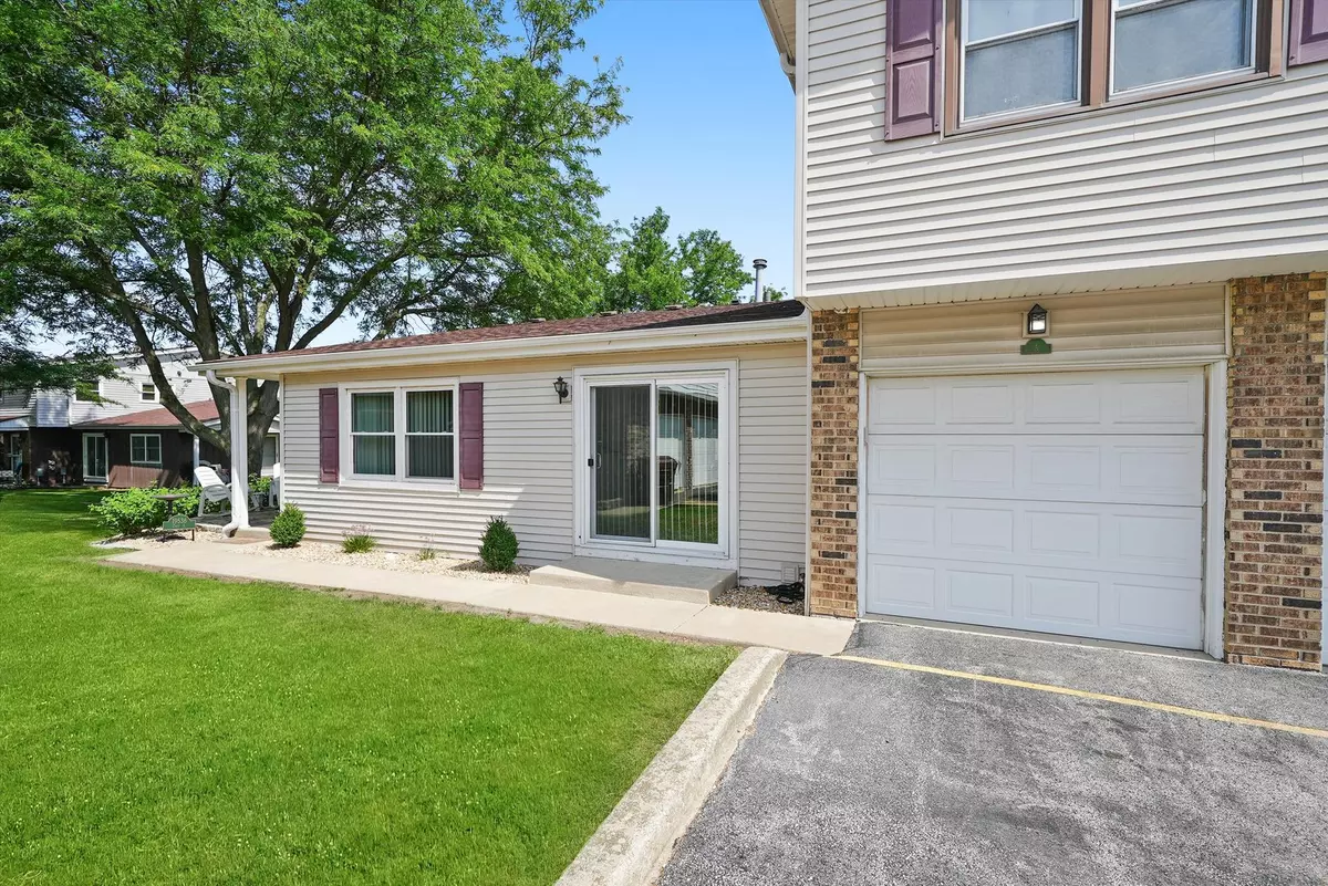 Mokena, IL 60448,19536 S 115th AVE #A