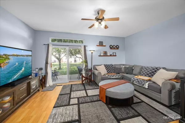 Oswego, IL 60543,503 Huntington CT #503