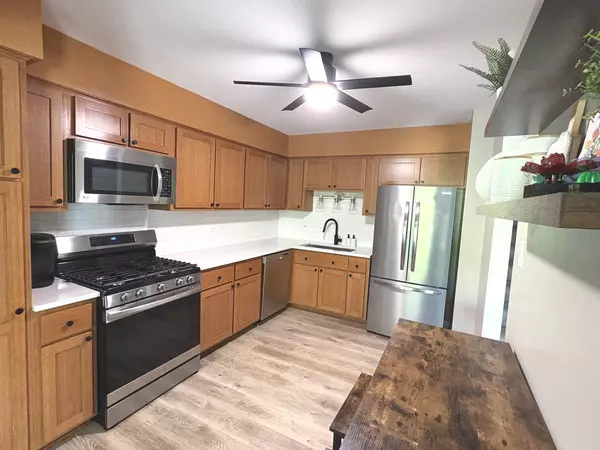Tinley Park, IL 60477,6835 Winston DR