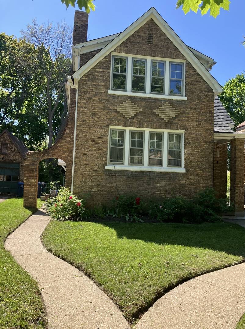 Waukegan, IL 60085,1334 Chestnut ST