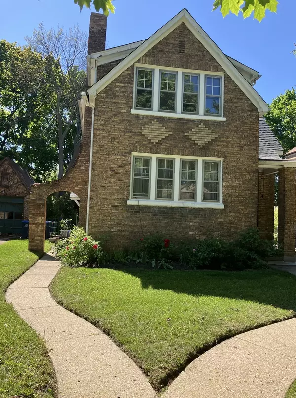 Waukegan, IL 60085,1334 Chestnut ST
