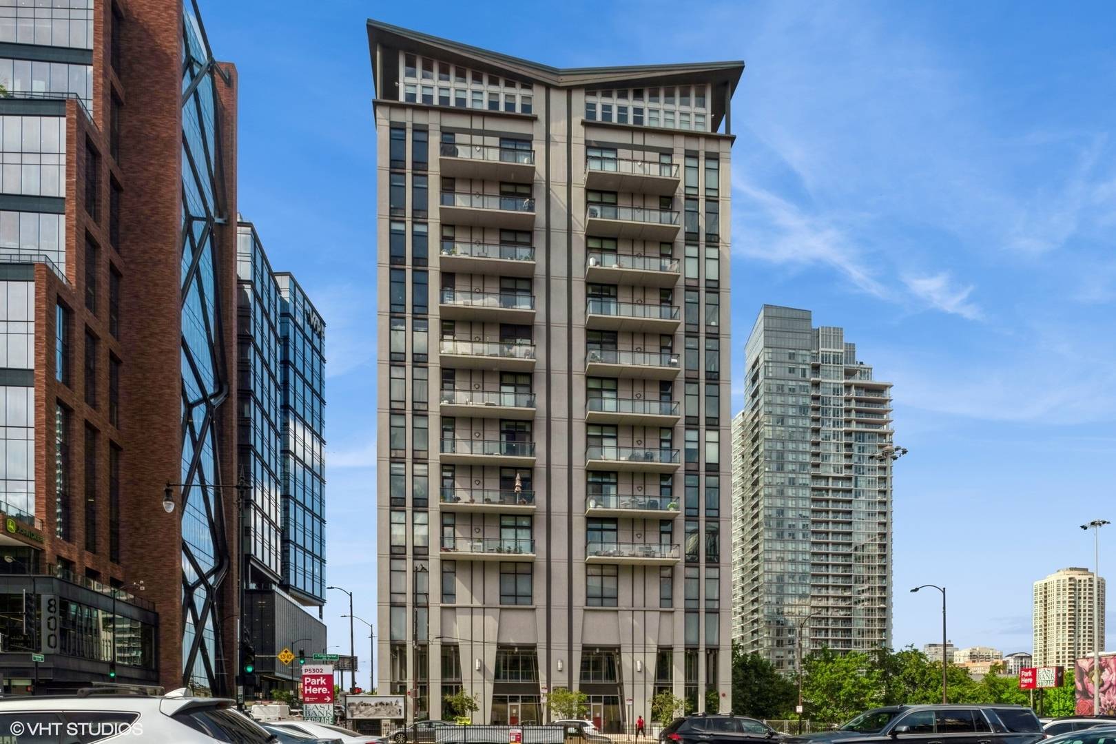 740 W Fulton ST #1306, Chicago, IL 60661