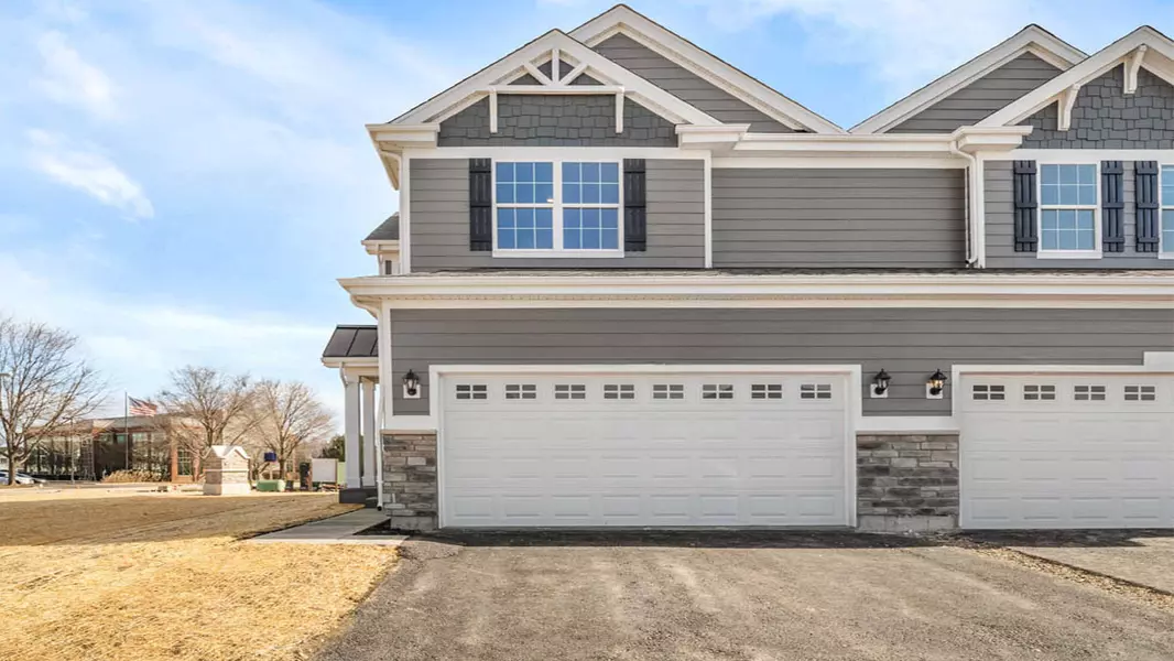 283 Charlestowne Lakes DR, St. Charles, IL 60174