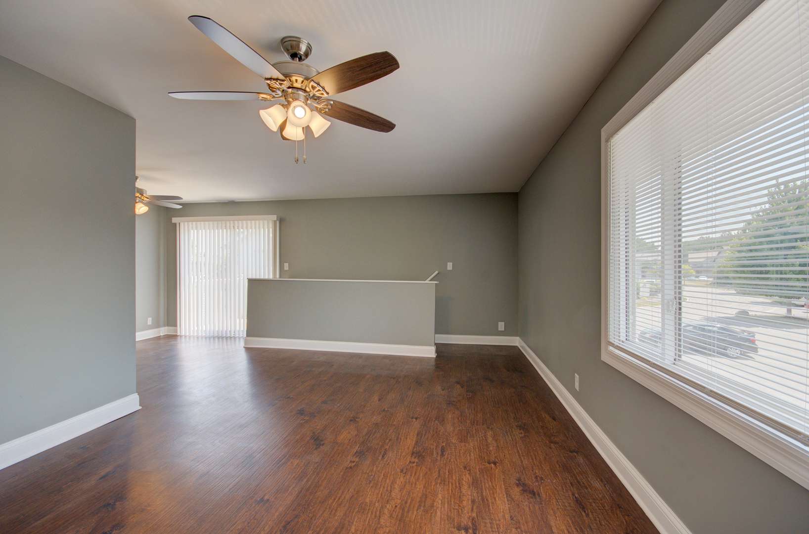 Crest Hill, IL 60403,2333 Carnation DR #2333