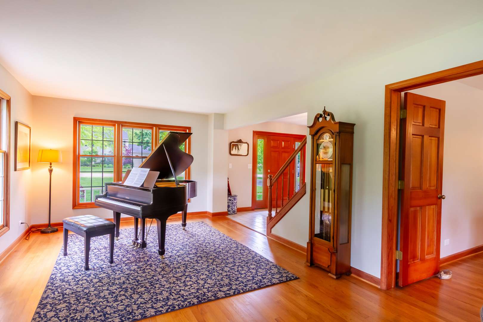 Sleepy Hollow, IL 60118,215 Hilltop LN