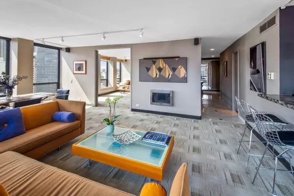 Chicago, IL 60611,260 E Chestnut ST #2701