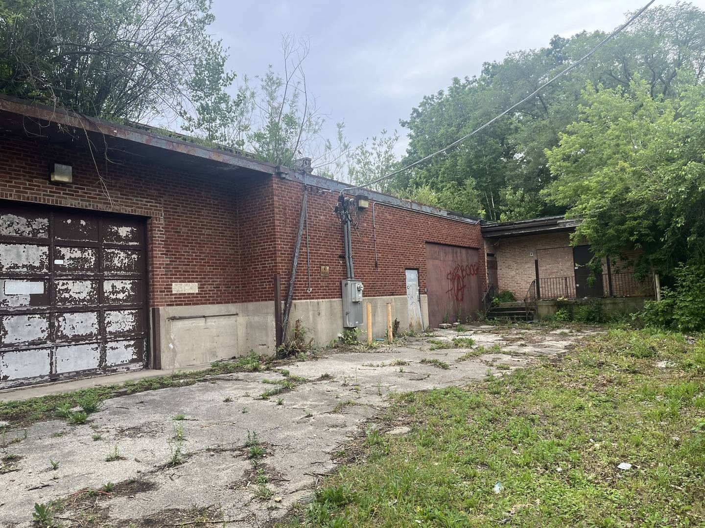 Waukegan, IL 60085,574 S Mcalister AVE