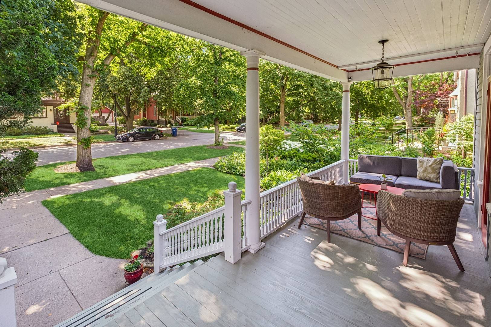 Evanston, IL 60201,1422 Wesley AVE