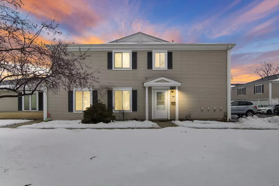 1561 Quaker LN #109D, Prospect Heights, IL 60070
