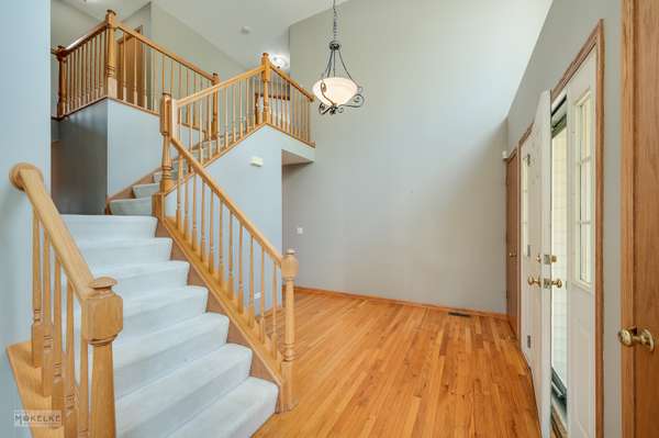 Romeoville, IL 60446,1884 Shore Line CT