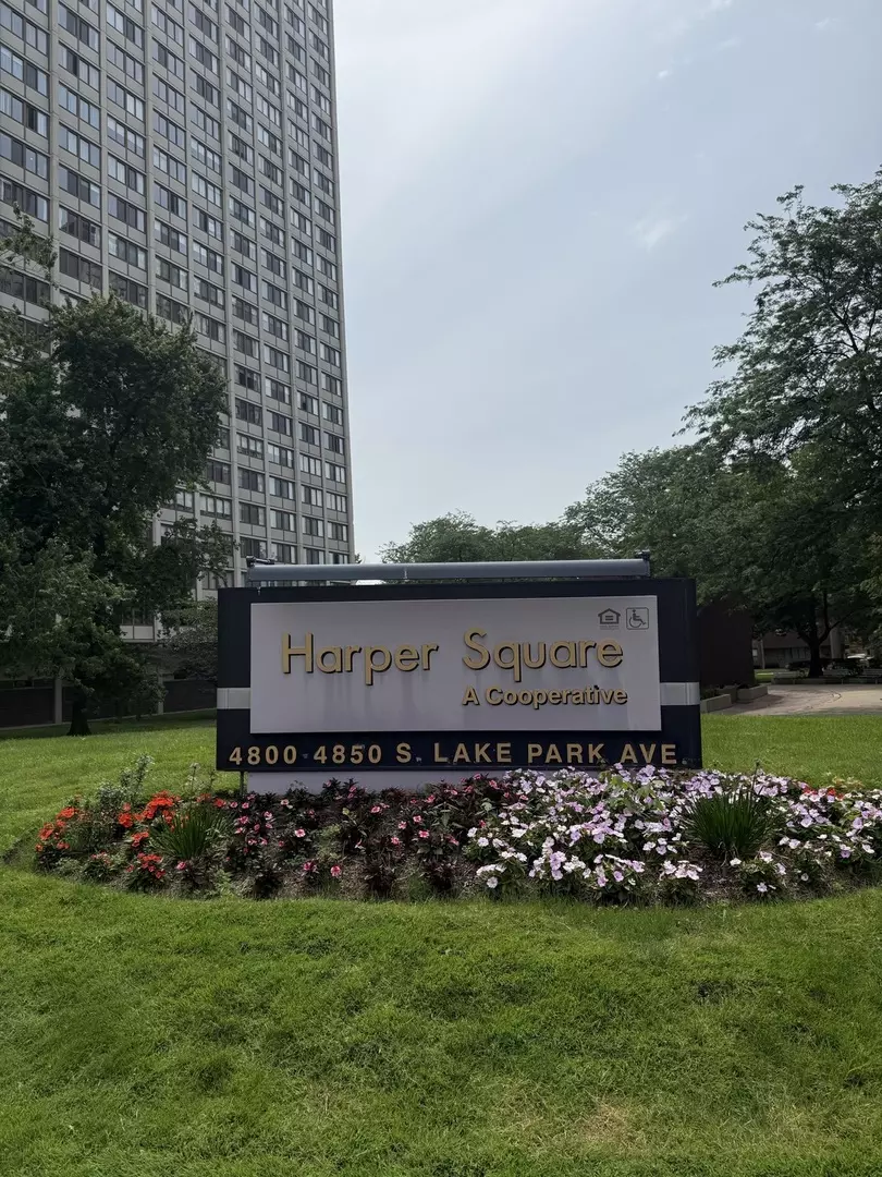 Chicago, IL 60615,4850 S Lake Park AVE #1508