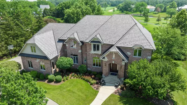 33 Aburdour CT, North Barrington, IL 60010