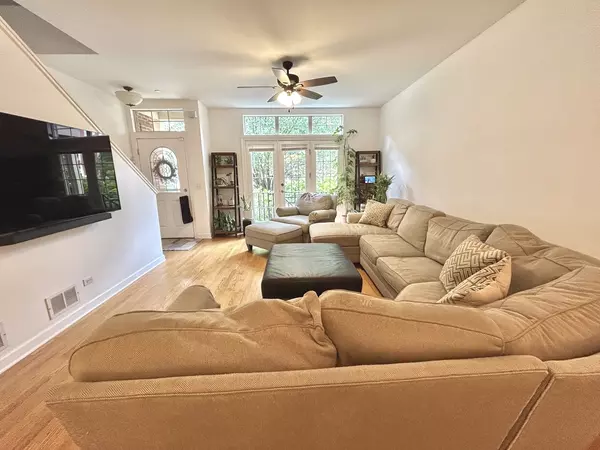 Morton Grove, IL 60053,8449 Callie AVE