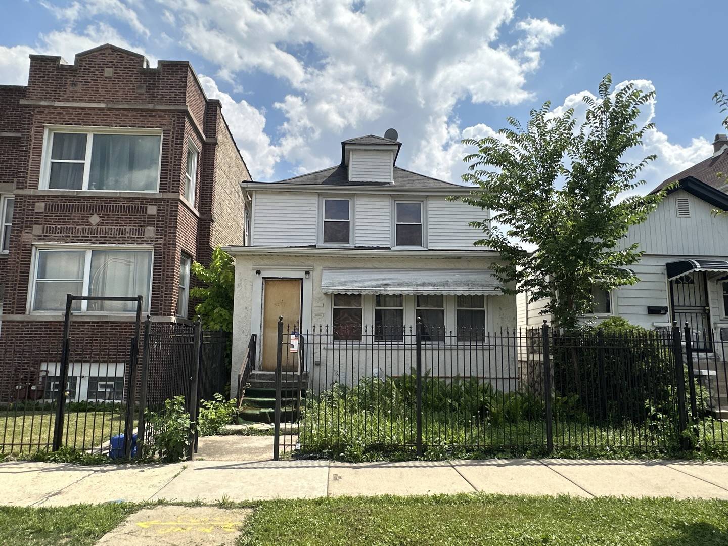 Chicago, IL 60644,5257 W Gladys AVE
