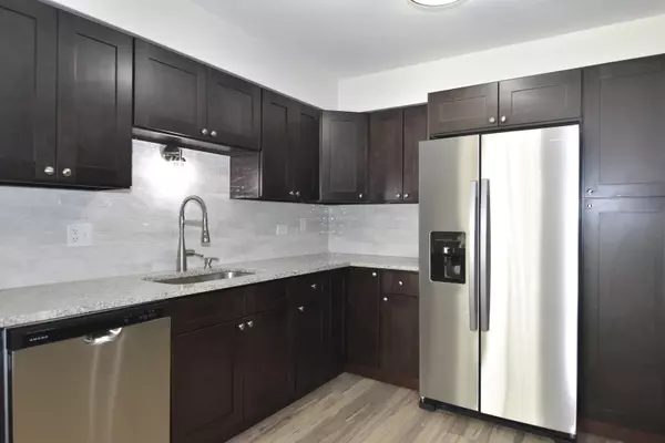 University Park, IL 60484,842 Oakside LN