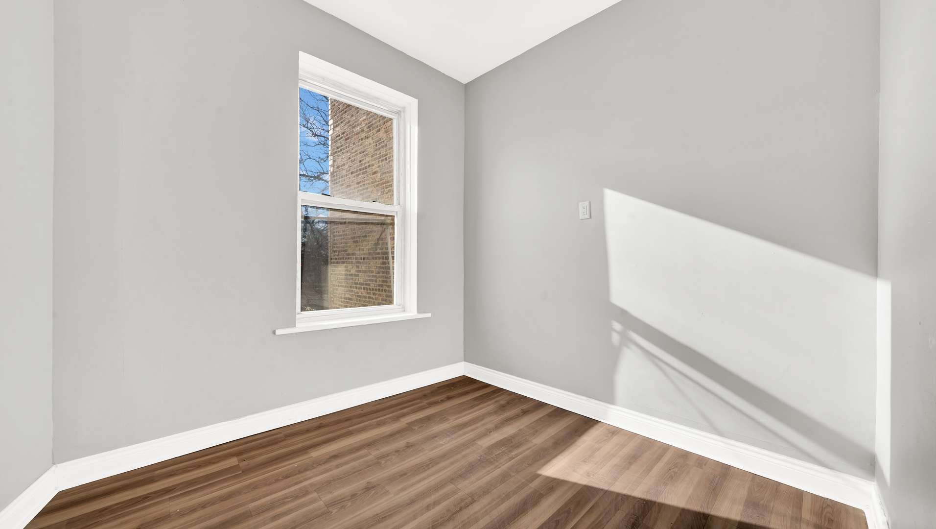 Chicago, IL 60608,2756 W 24th ST #2F