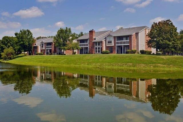 120 Lincoln Oaks DR #1114, Willowbrook, IL 60527