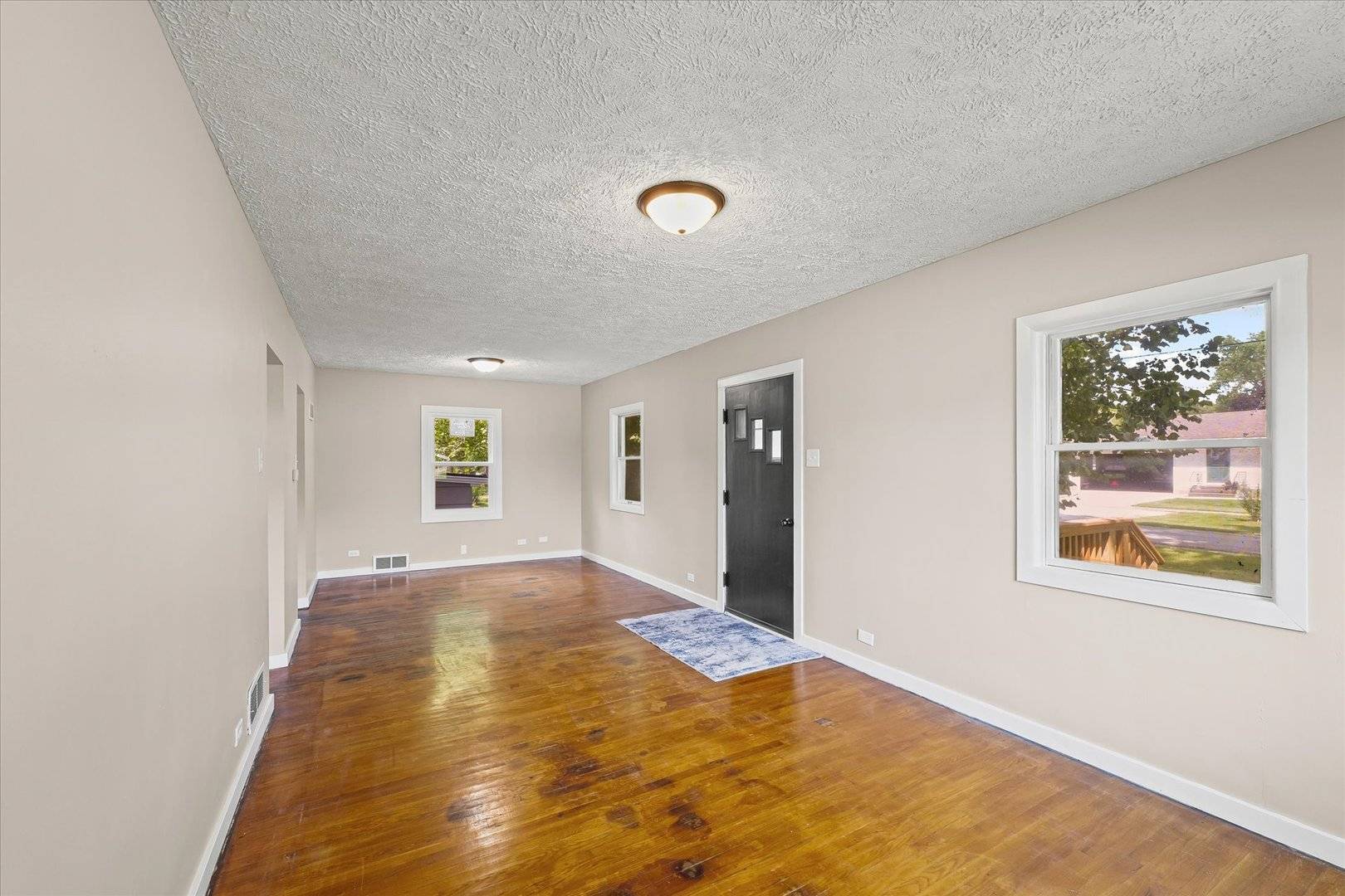 Sibley, IL 61773,105 N Madison ST