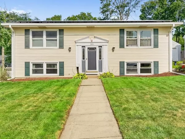 Wheaton, IL 60187,303 S President ST