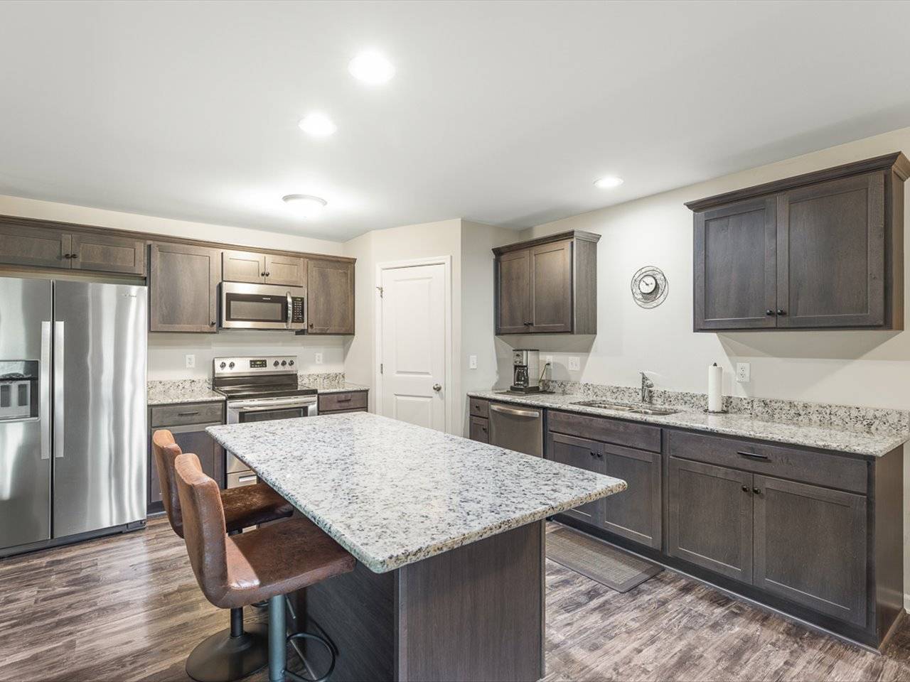 Belvidere, IL 61008,4122 WATERS EDGE DR