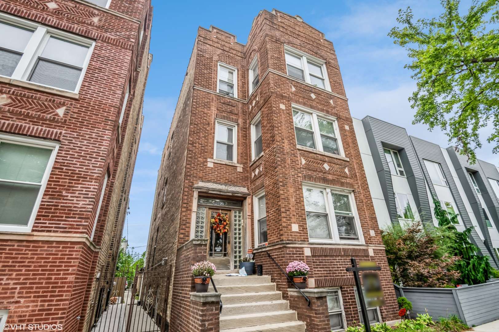 Chicago, IL 60647,2628 N Ridgeway AVE #2