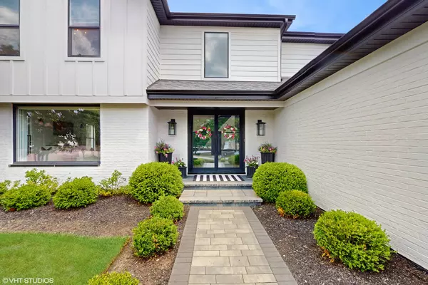 Vernon Hills, IL 60061,292 Noble CIR
