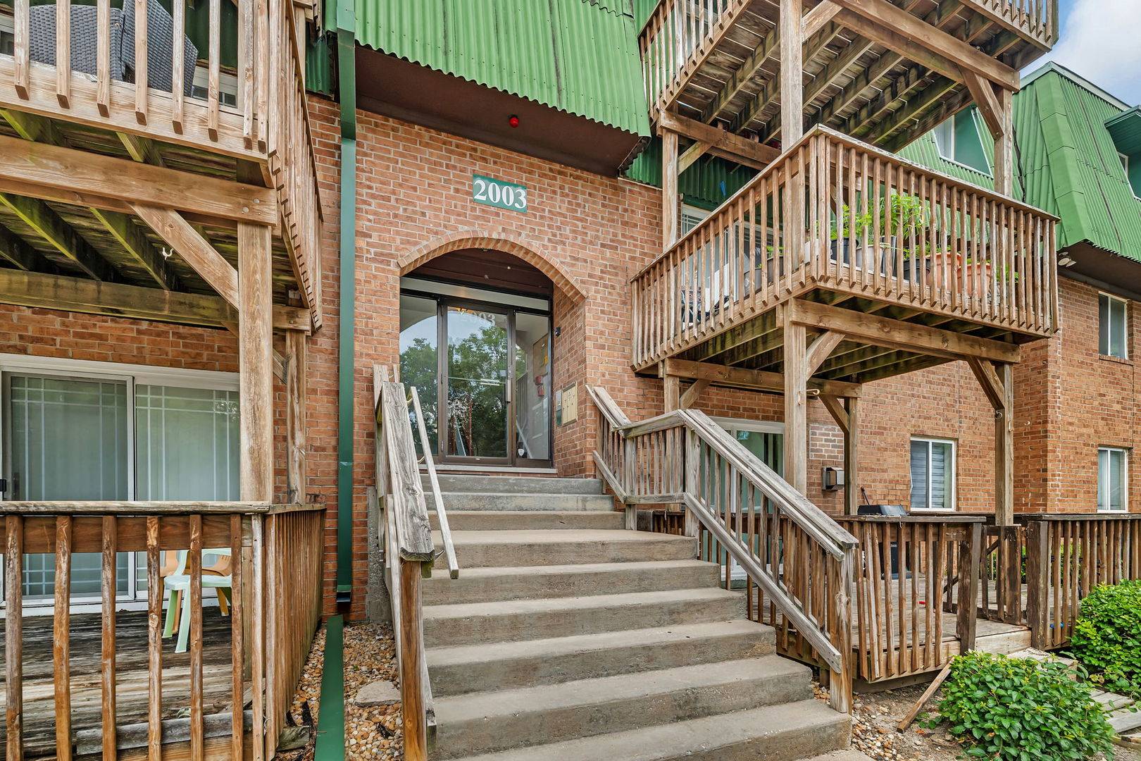 Aurora, IL 60505,2003 Tall Oaks DR #2B