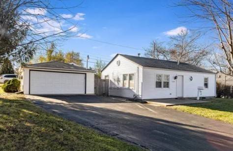 Crest Hill, IL 60403