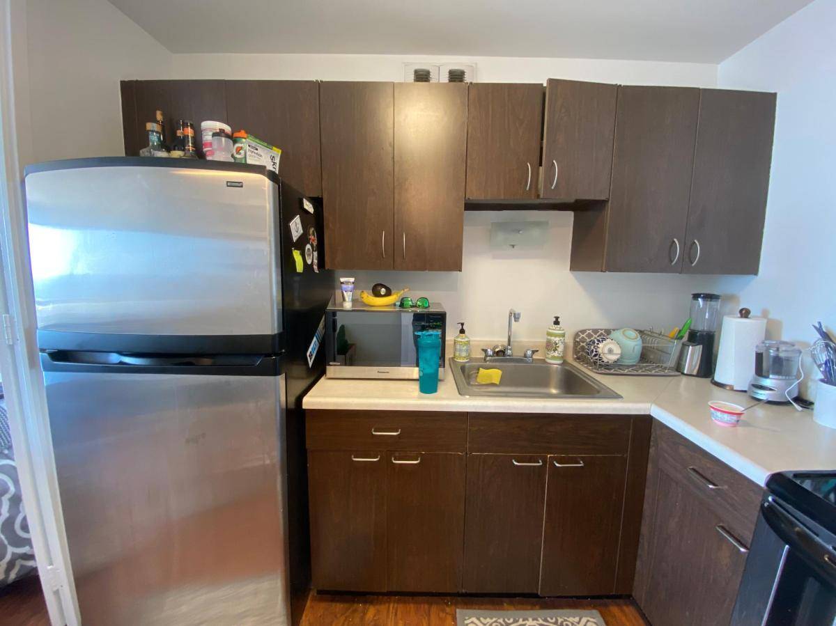 Chicago, IL 60614,1660 N LaSalle DR #4004