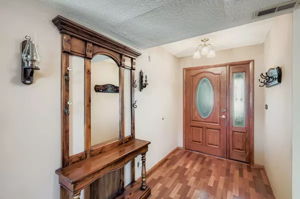 Bloomingdale, IL 60108,214 Cambridge LN