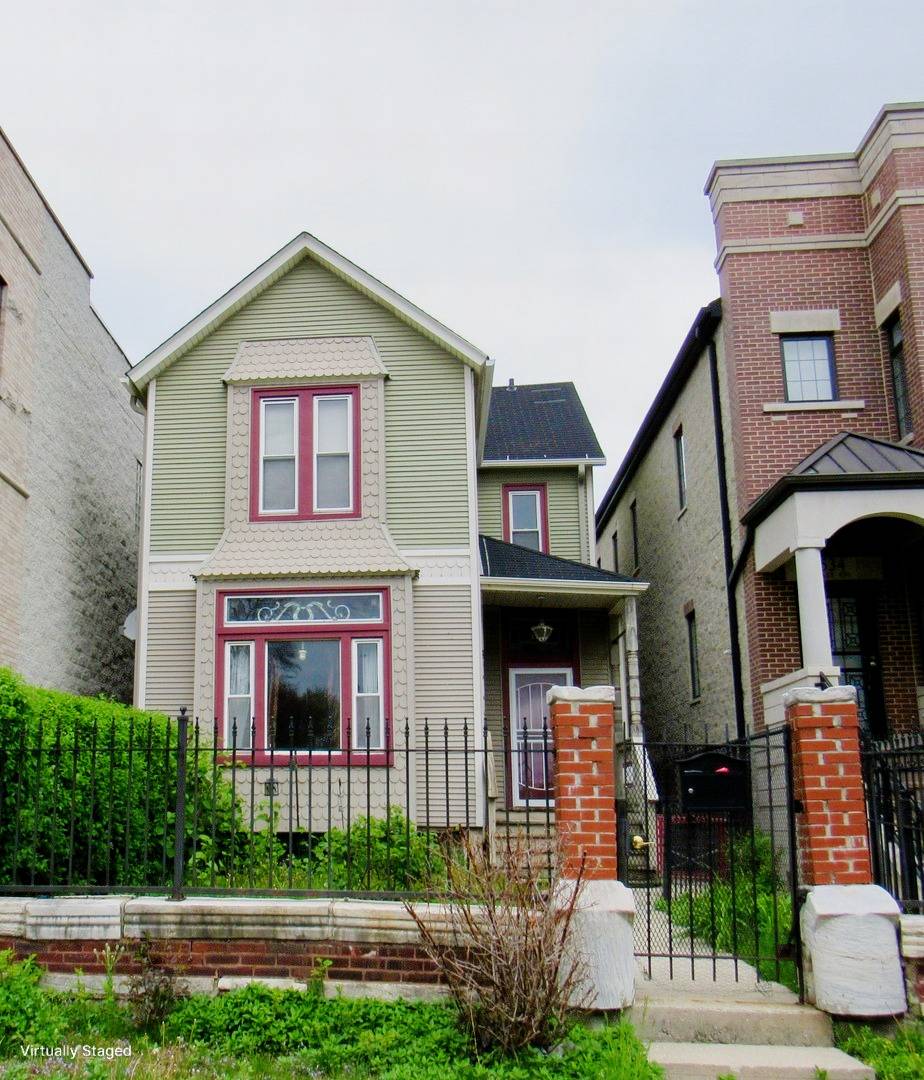 530 E 45th ST, Chicago, IL 60653