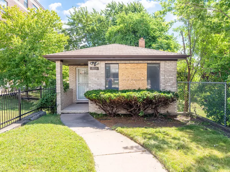 9117 S Brandon AVE, Chicago, IL 60617