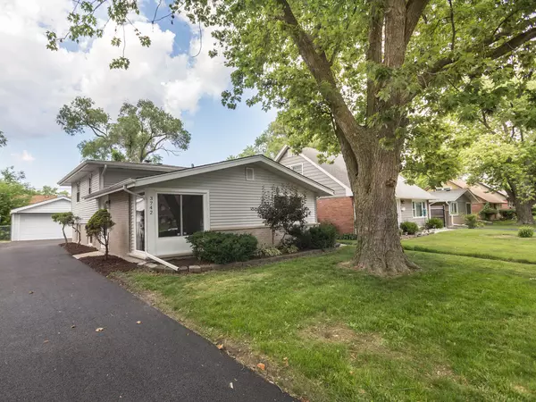 3742 W 168th ST, Country Club Hills, IL 60478