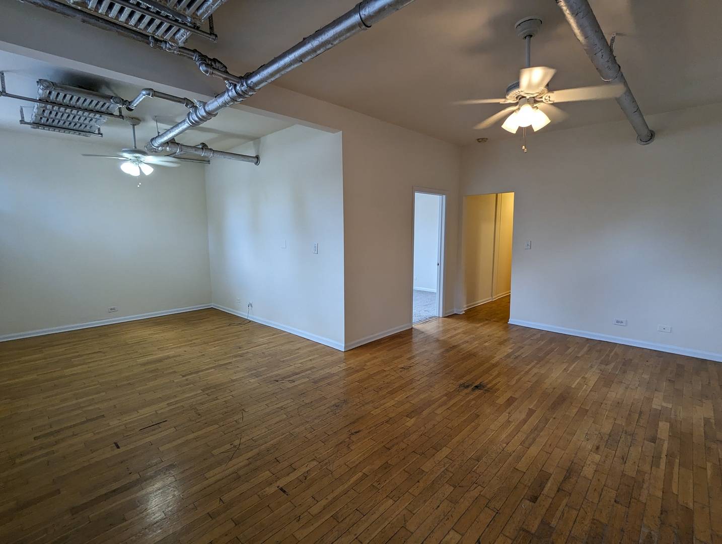Chicago, IL 60647,2418 N Sawyer AVE #G