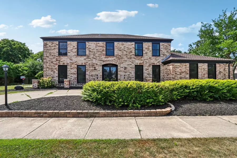 6527 Maple ST, Morton Grove, IL 60053