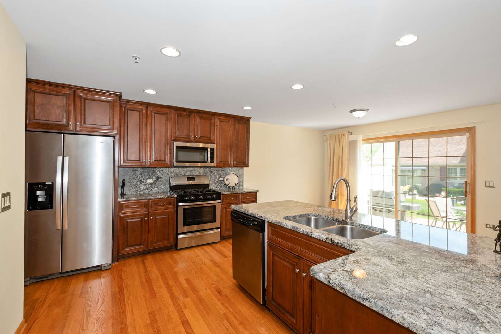 Hickory Hills, IL 60457,9403 Saratoga CT